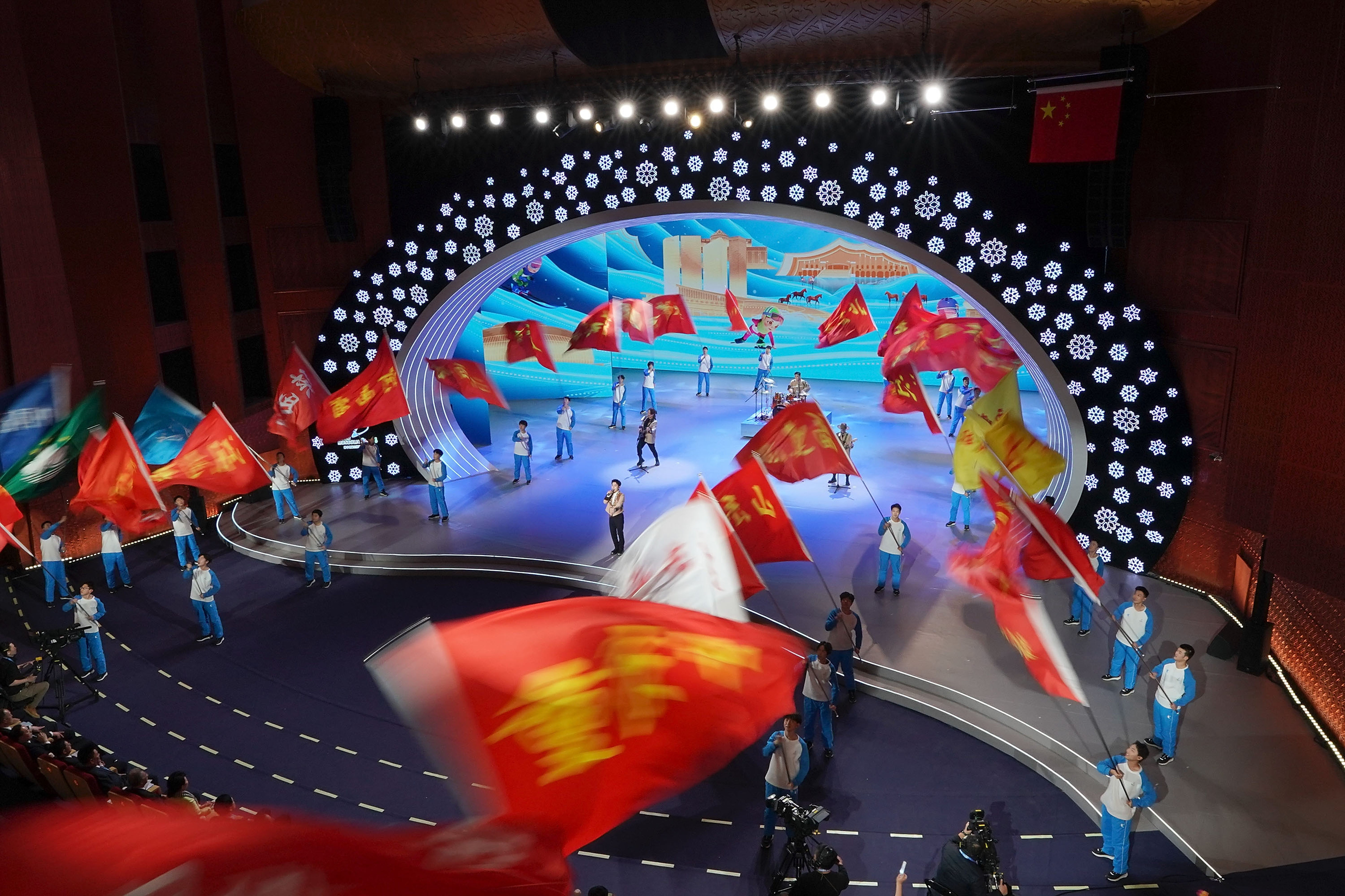 第十四届全国冬季运动会闭幕式在内蒙古呼伦贝尔市举行